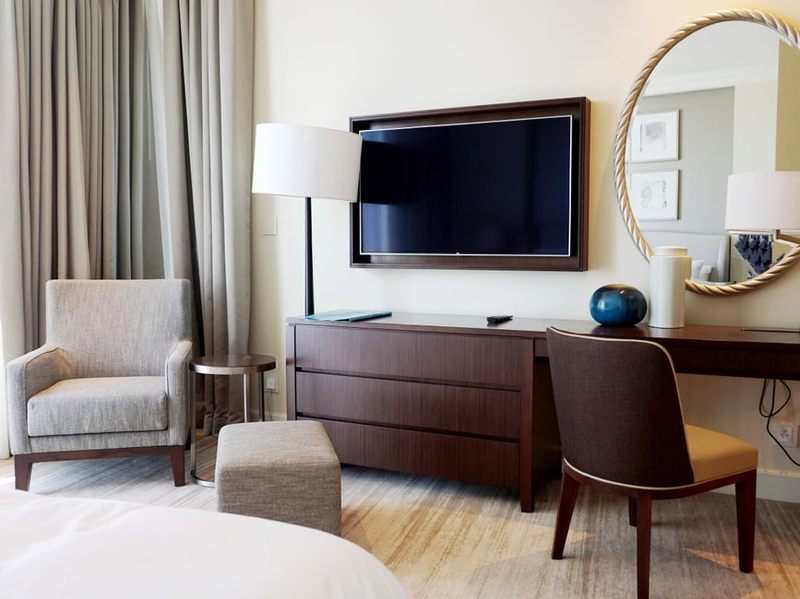 Corner Suite